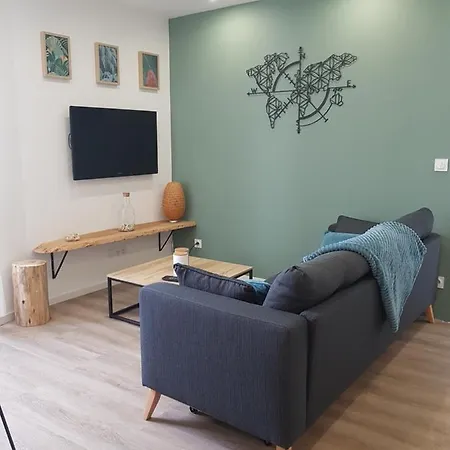 Apartment Aux Portes De L'abbaye Saint-Cyprien (Dordogne)