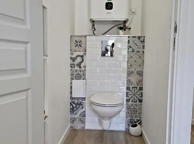 Aux Portes De L'abbaye Daire Saint-Cyprien (Dordogne)